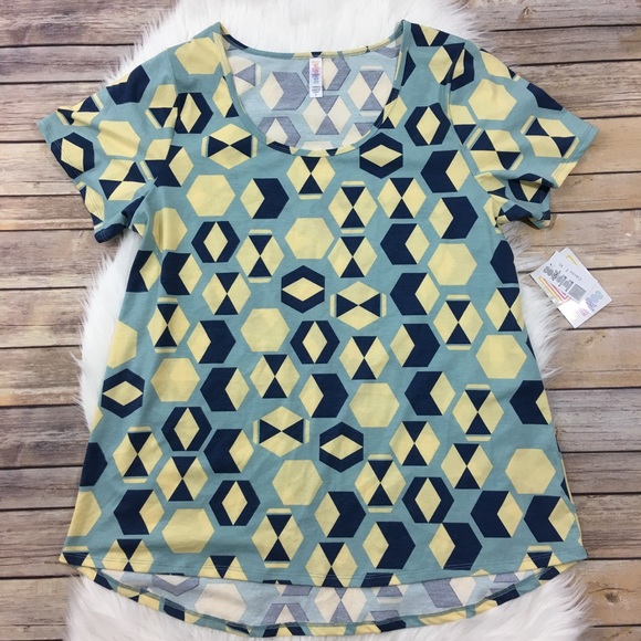 LuLaRoe NWT geometric classic T - Picture 1 of 2